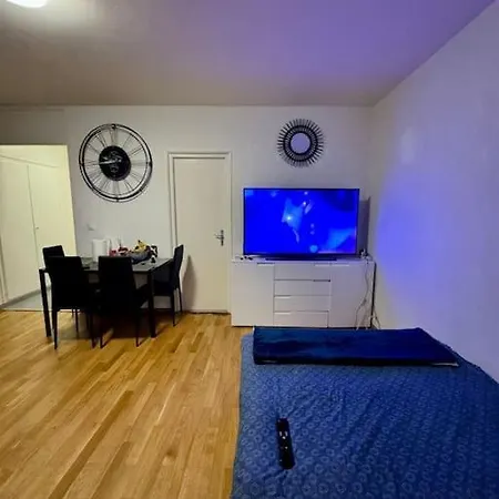 Apartamento En Lausanna Apartment *